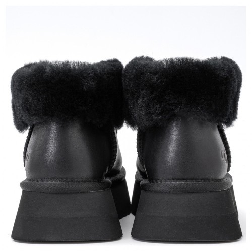 UGG Funkette Platform Boots Leather Black