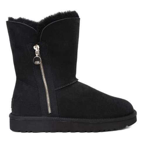 UGG Bailey Zip Short Black