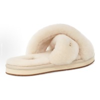 UGG Slippers Ayana Sand