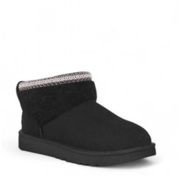 UGG Classic Ultra Mini Maxi Curly Boot Black