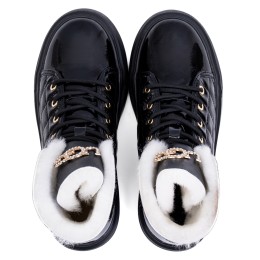 UGG Shanti Black
