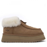 UGG Funkette Platform Boots Chestnut