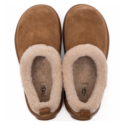UGG Finish Slipper Chestnut
