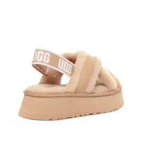 UGG Disco Cross Slide Sand