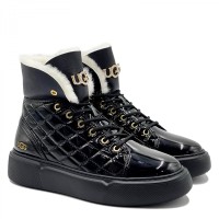 UGG Shanti Black