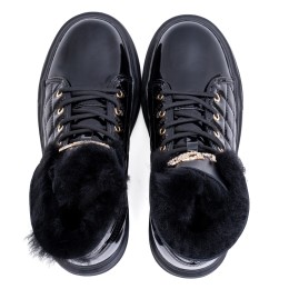 UGG Shanti Triple Black